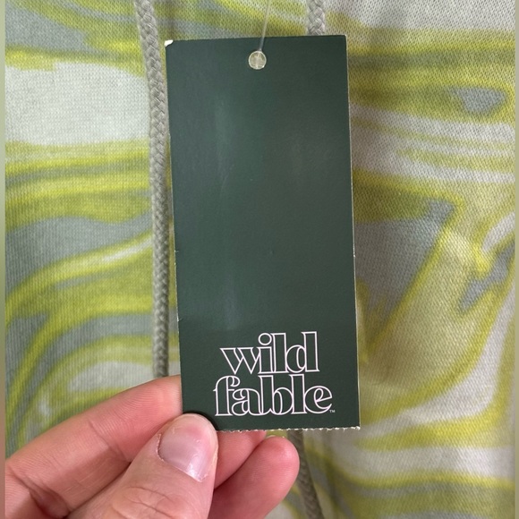 NWT Wild Fable Cropped Hoodie - Picture 4 of 5